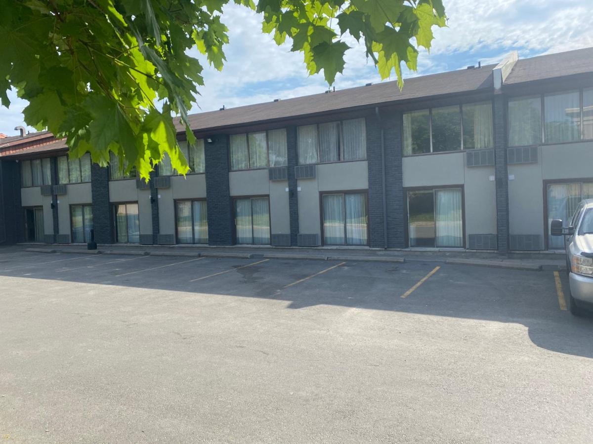 Quality Inn Peterborough Buitenkant foto