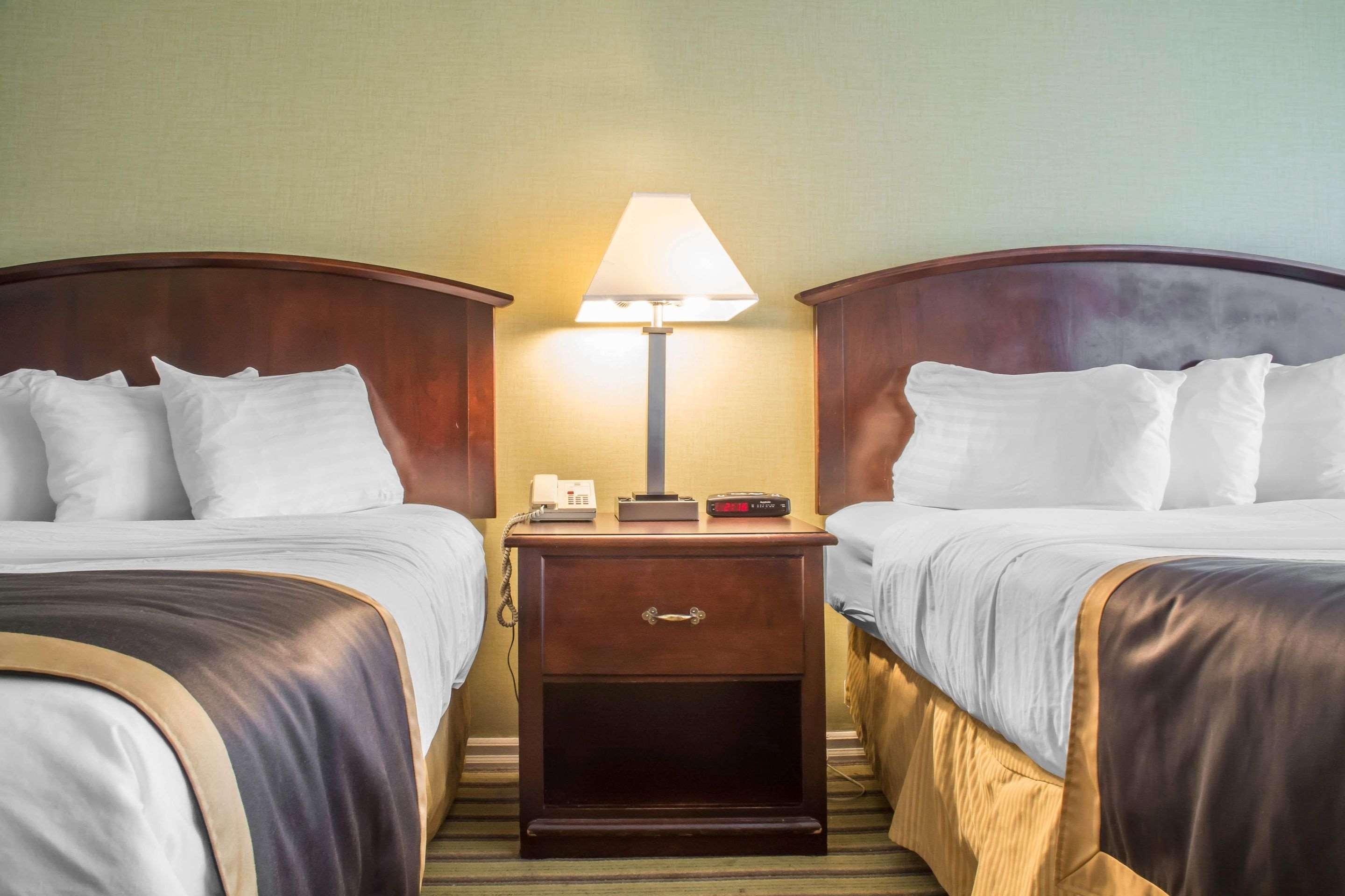 Quality Inn Peterborough Buitenkant foto