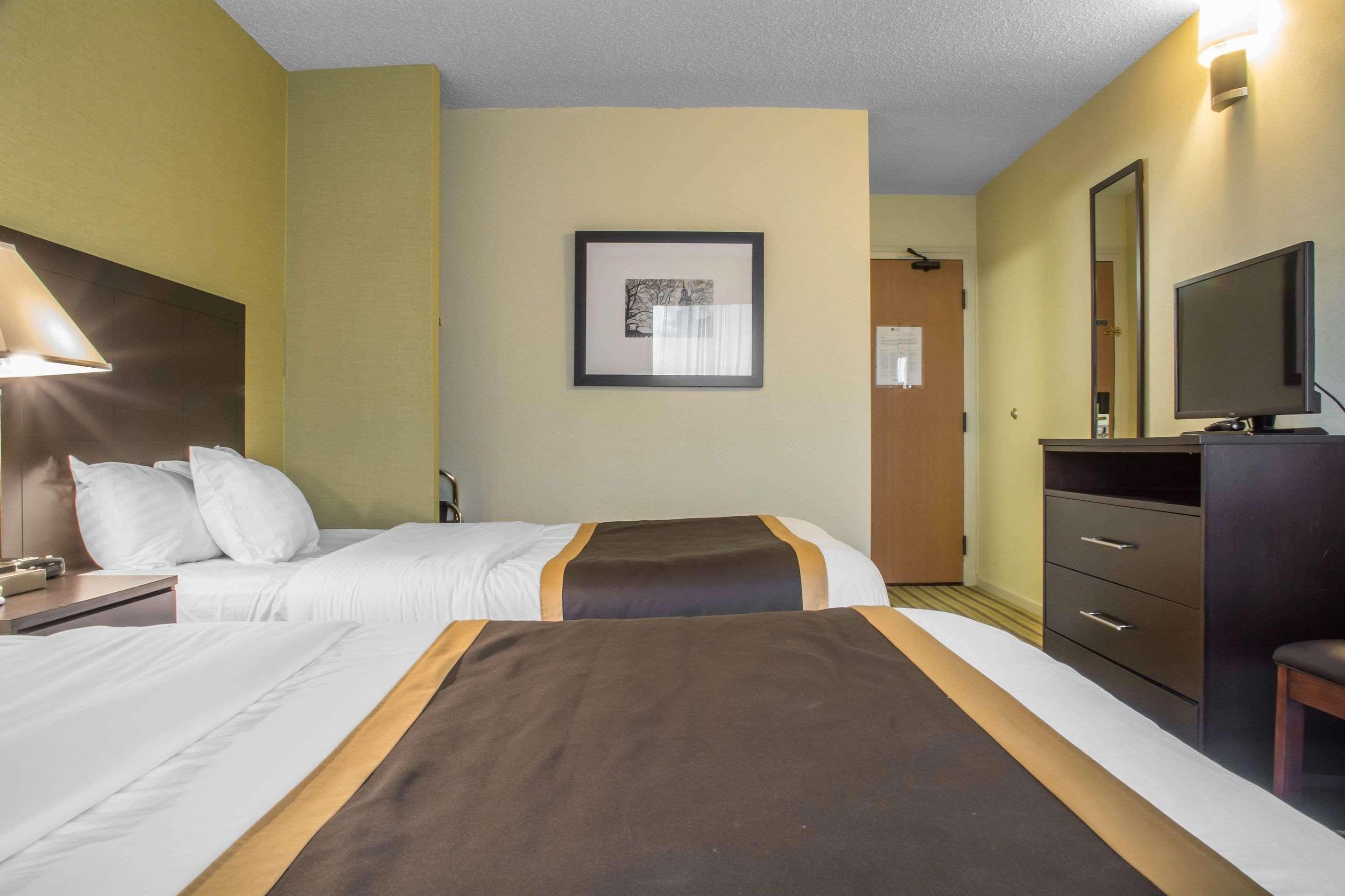 Quality Inn Peterborough Buitenkant foto