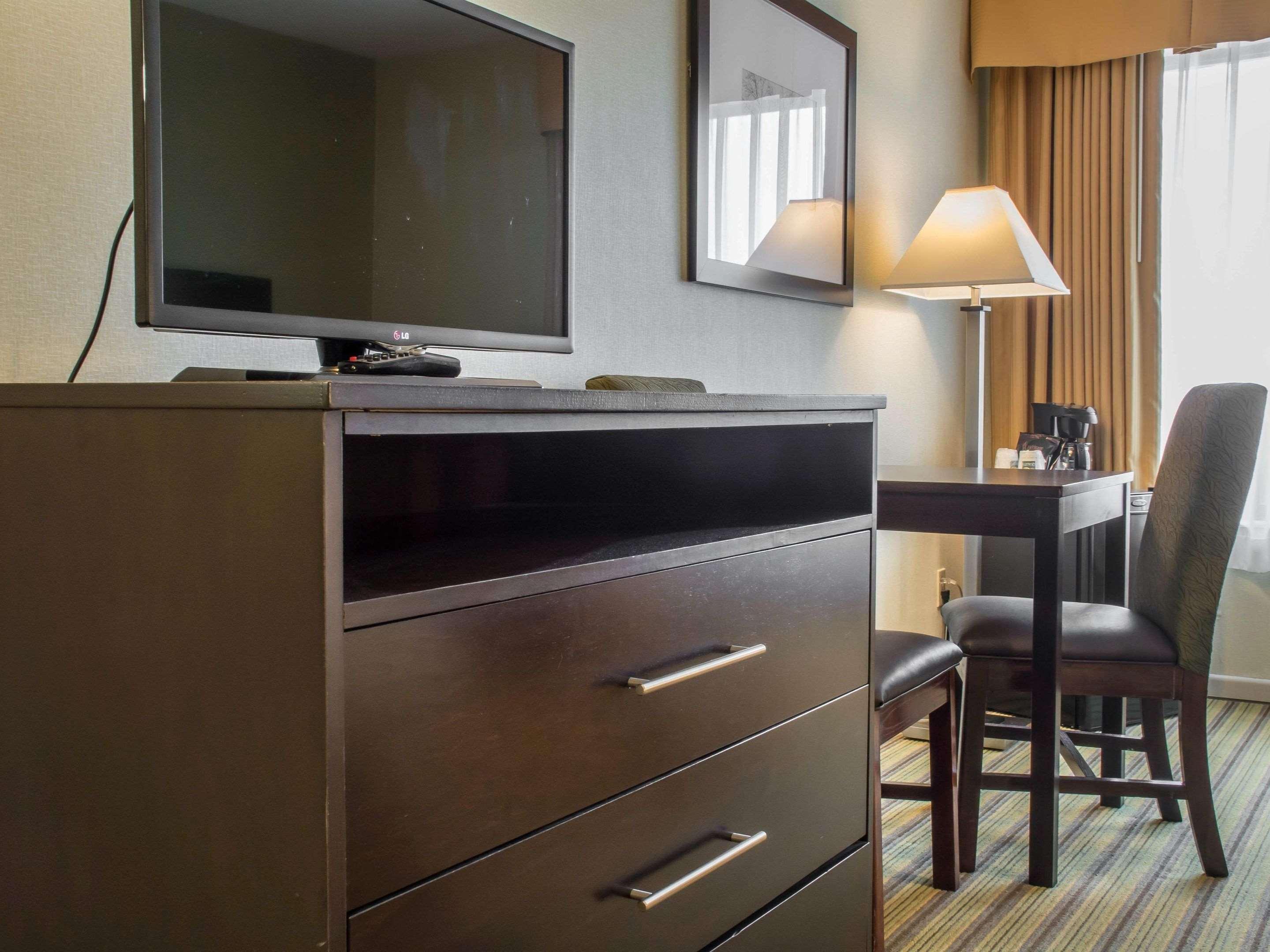 Quality Inn Peterborough Buitenkant foto