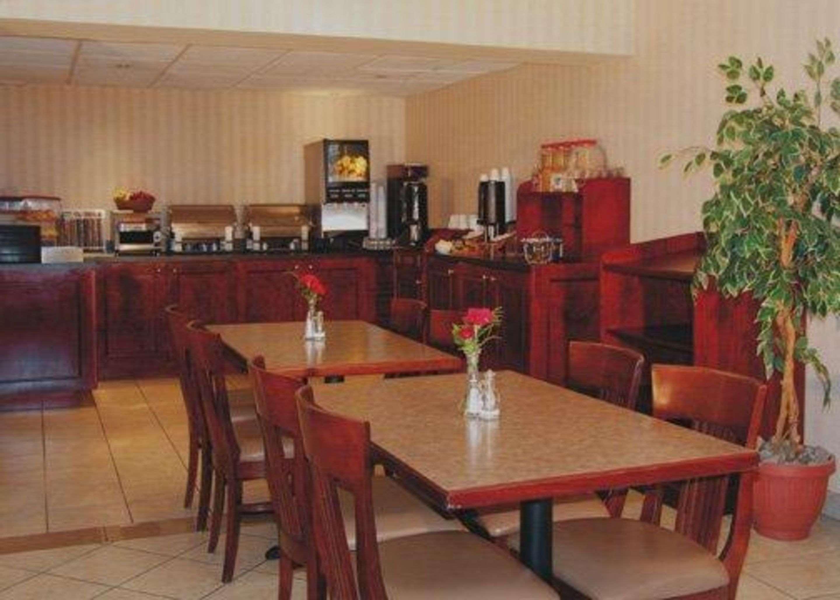 Quality Inn Peterborough Buitenkant foto