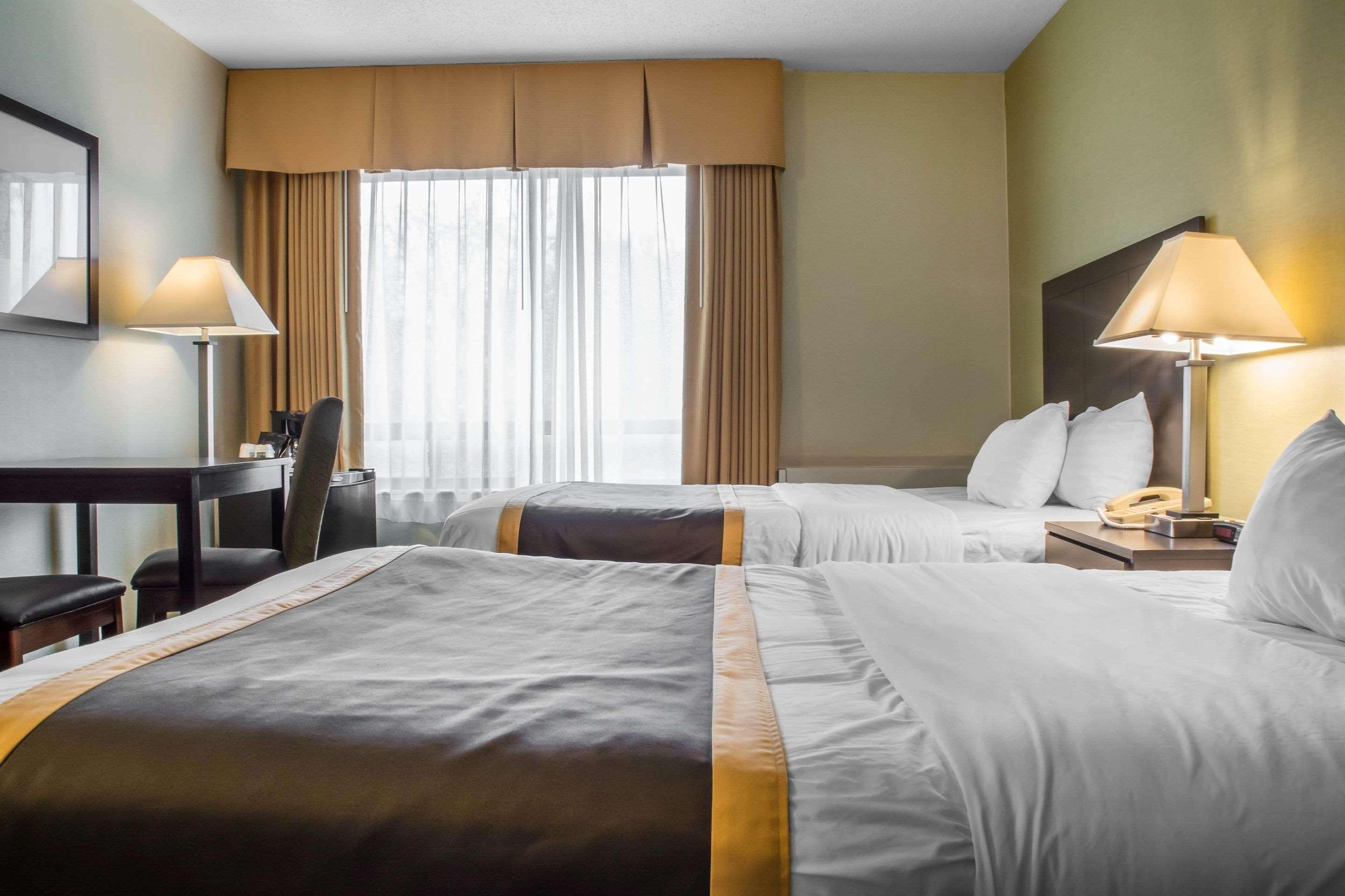 Quality Inn Peterborough Buitenkant foto
