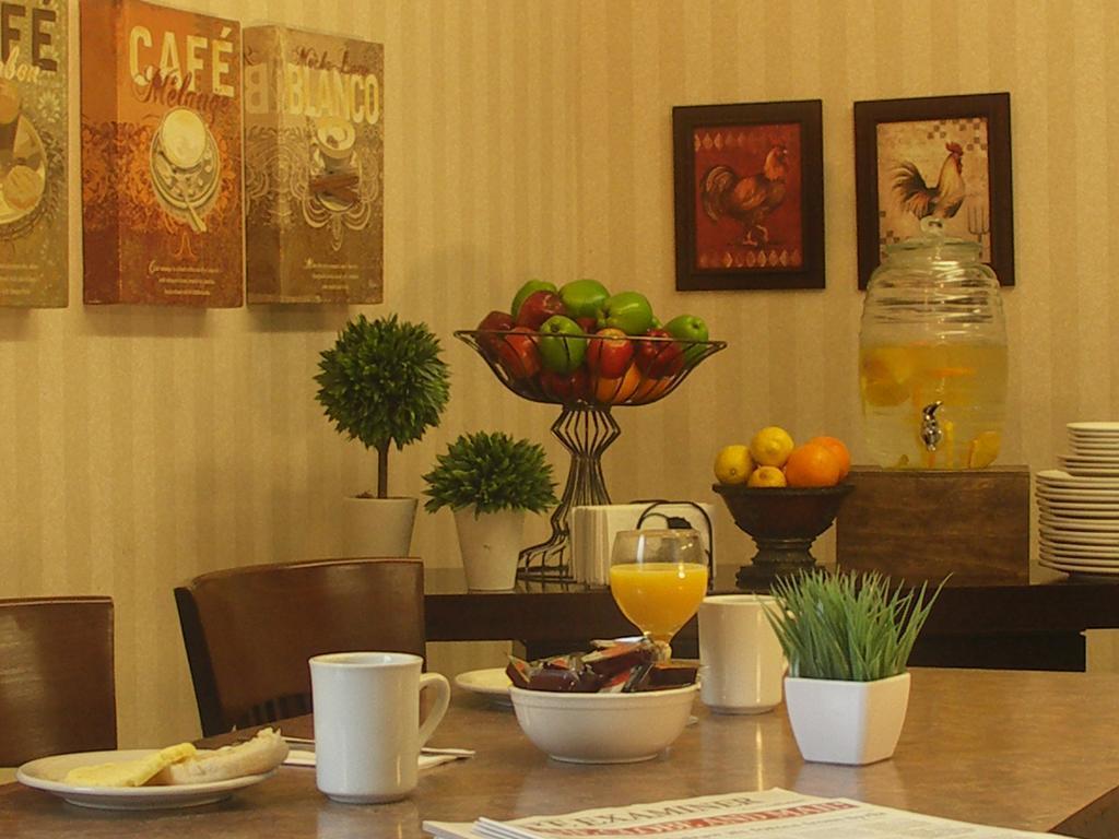Quality Inn Peterborough Buitenkant foto