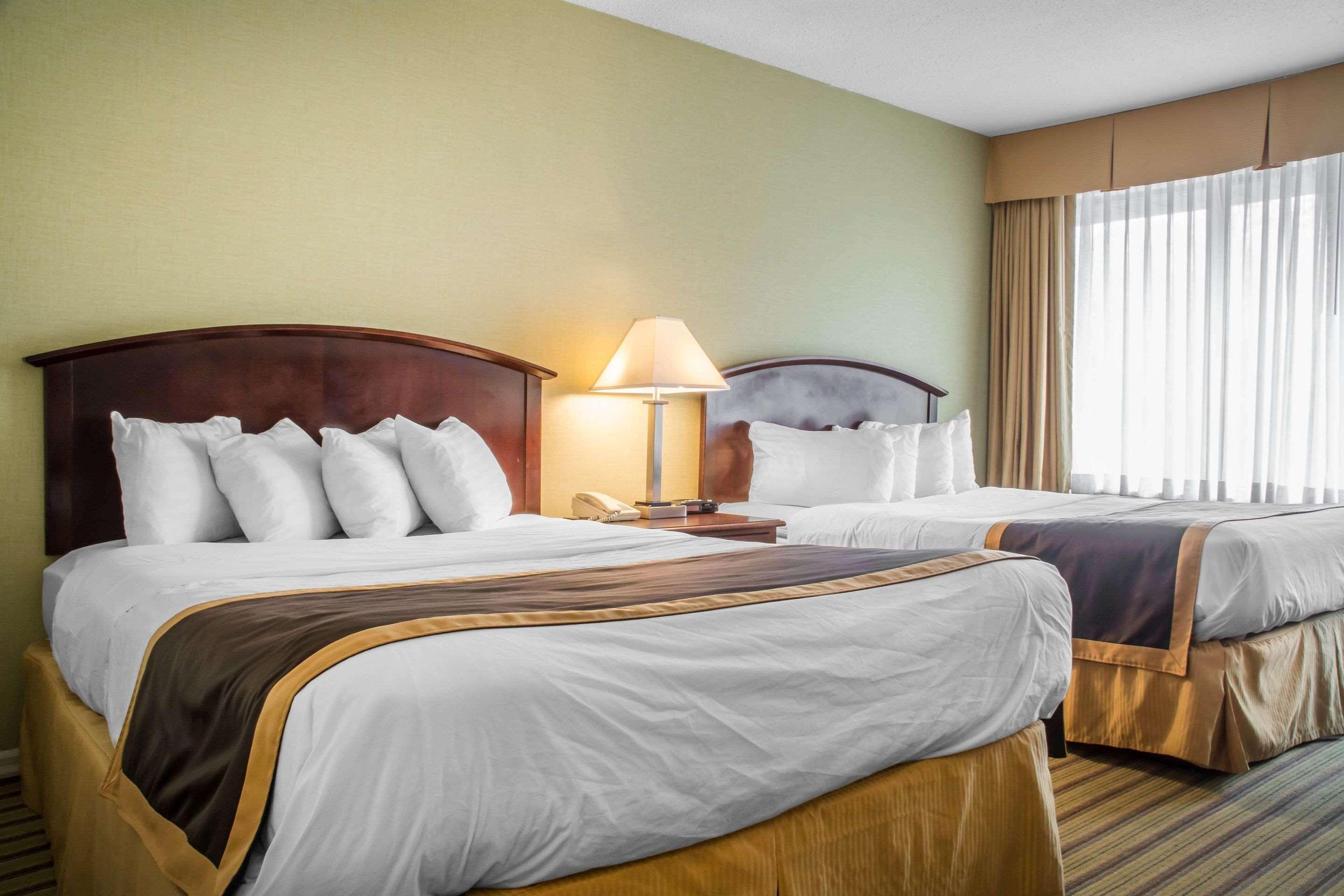 Quality Inn Peterborough Buitenkant foto