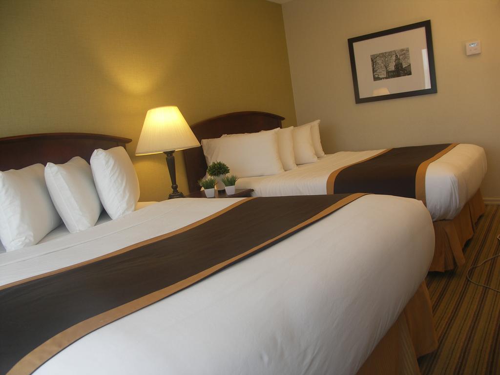 Quality Inn Peterborough Buitenkant foto