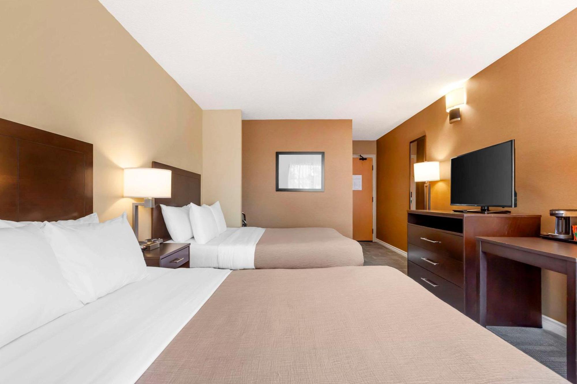 Quality Inn Peterborough Buitenkant foto